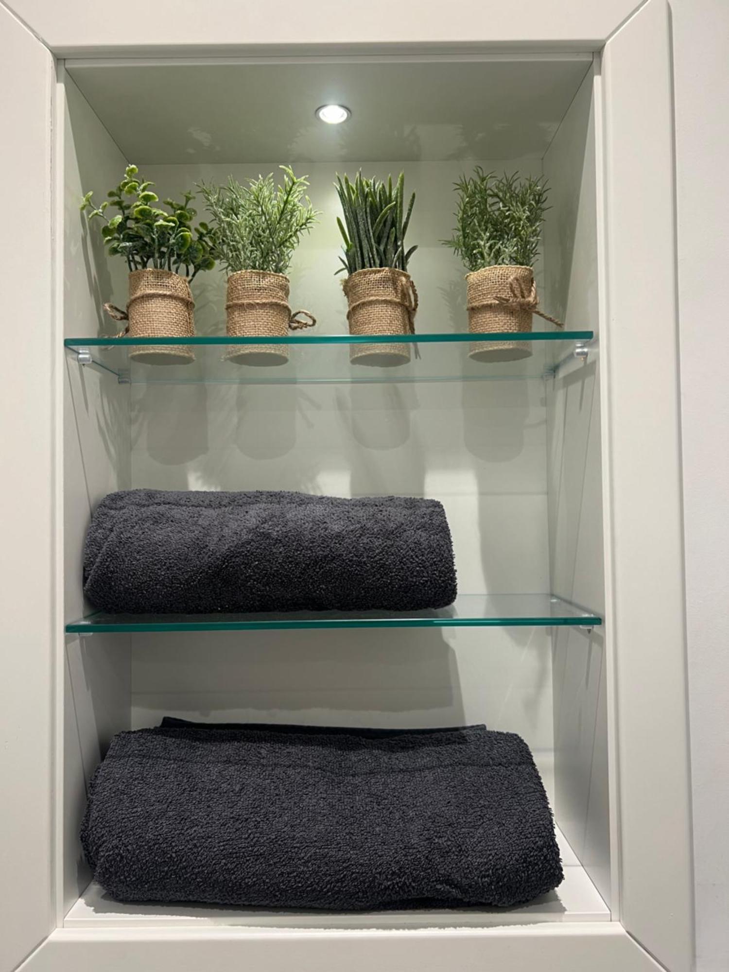 London Heathrow Airport Apartment Voyager House Terminal 12345 - Ev Electric And Parking Available! Hillingdon Exteriör bild